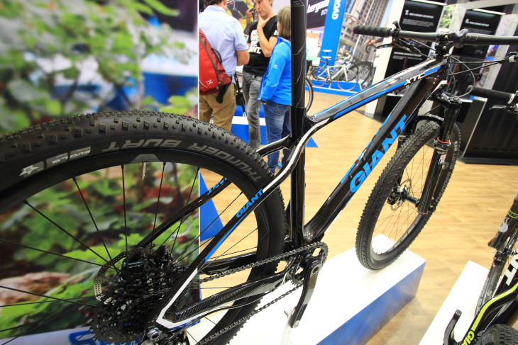 各パイプの形状などはXTC ADVANCED 27.5を踏襲している(写真はユーロバイクで撮影。国内仕様とは一部異なる)