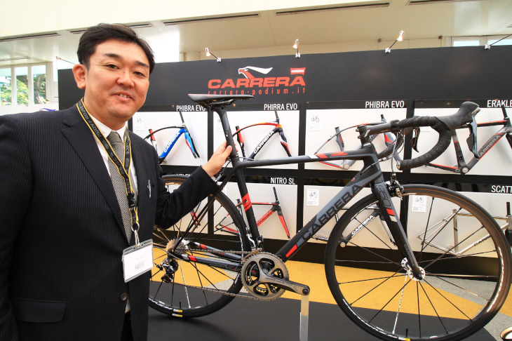 カレラの新作 SL950。 扱いやすいグランフォンドバイクに仕上がっている