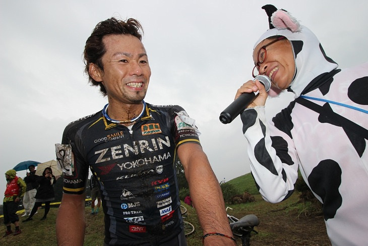 カテゴリー2に出走した土井雪広(Team CHAINRING)。余裕の走りで2位を確保