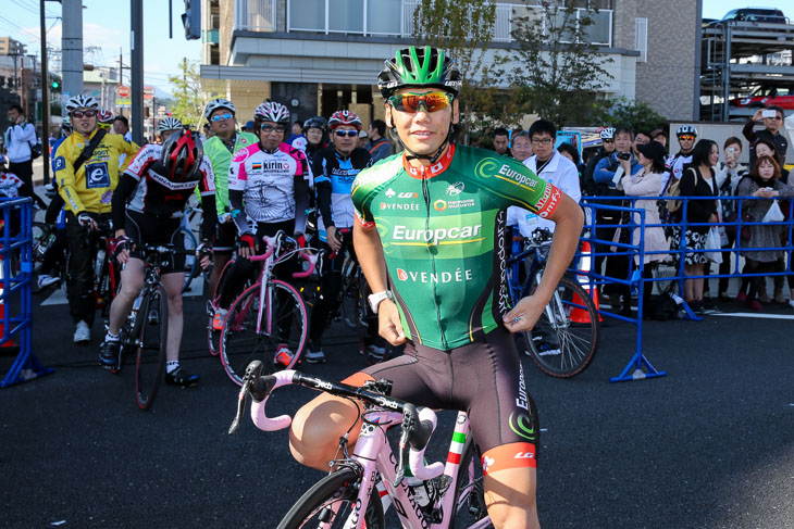 ゲストの新城幸也(ユーロップカー)も市民体験走行に参加