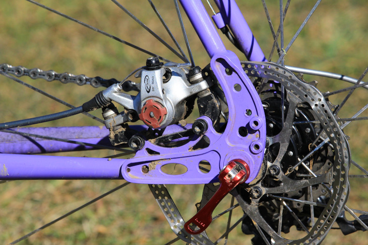 (非駆動側)MTB用と思われるディスクブレーキ対応エンド