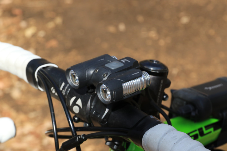 ムーン X-power 1300ADJ(850ADJも形状は同じ)