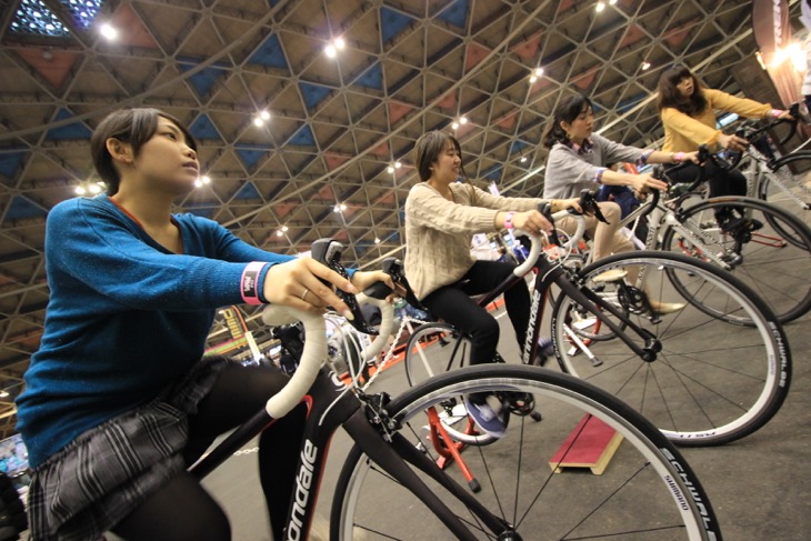 弱虫ペダルブームからか、女子率が高い状況はここでも続く