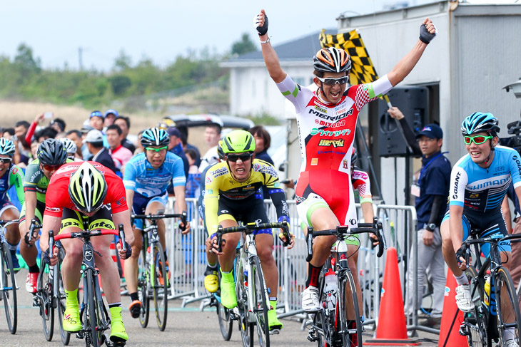 Jプロツアー第4戦 白浜クリテリウムで勝利した大久保陣(宇都宮ブリッツェン)