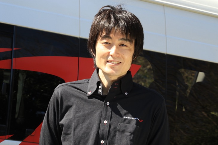高橋寛彰さん:ブリヂストンサイクル開発部に所属し、エクステンザシリーズを生んだ中心人物。今回のインタビューでは知られざるタイヤ開発ストーリーを掘り下げて聞いた