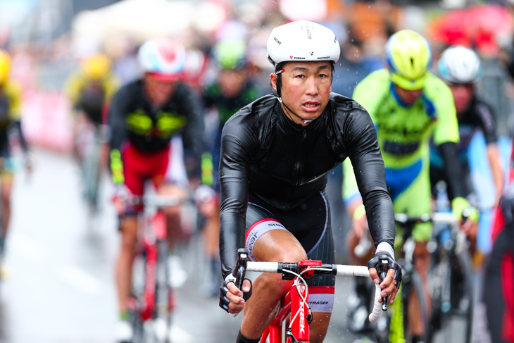 4秒遅れの第2集団でゴールした別府史之(トレックファクトリーレーシング)