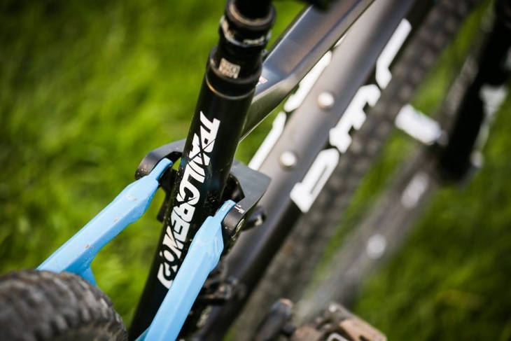 trailcrewの名を冠し、トレイルライドでの楽しさを追求した