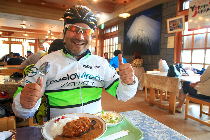 「自分に勝ったからカツカレー食おうぜ!」