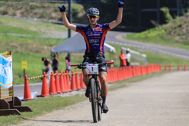 ユース男子U17で余裕の勝利を決めた北林 力(WESTBERG/ProRideJ)