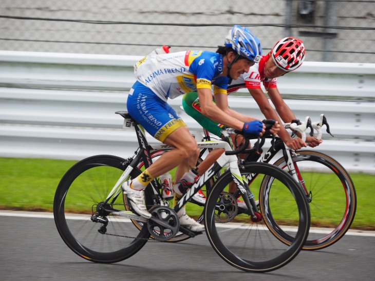 200kmを最速で駆け抜けるのは誰だ?