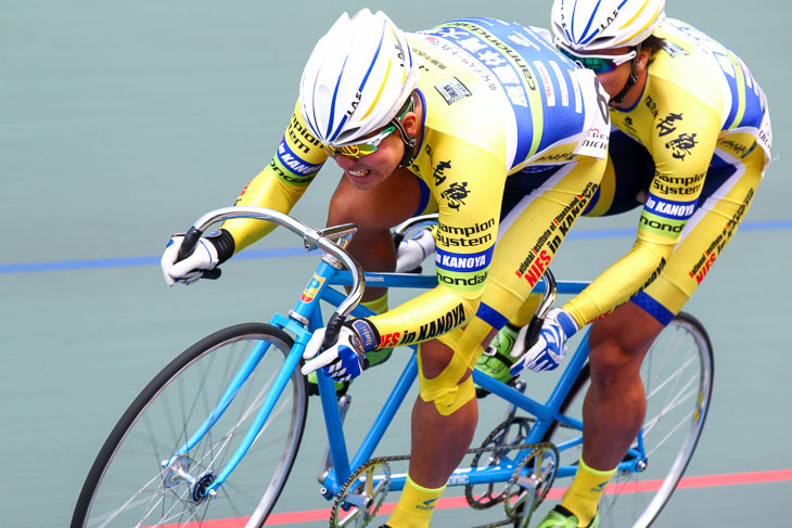 タンデムスプリント予選 1位 鹿屋体育大(山口、安本)17秒259 学連新、大会新