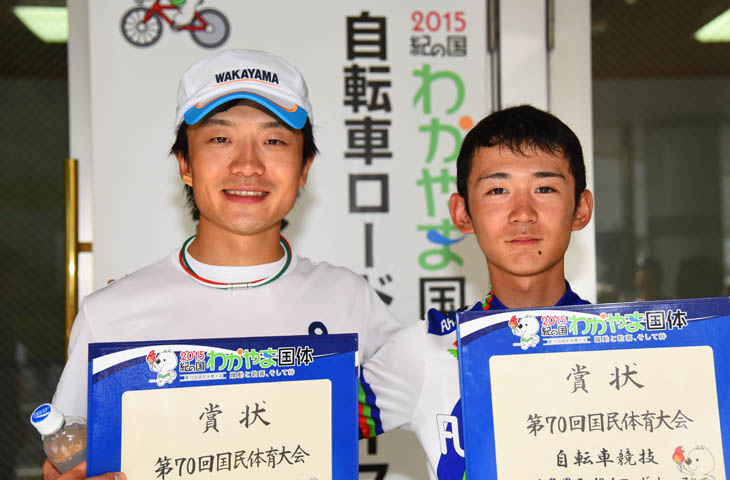 成年男子優勝の窪木と少年男子優勝の渡邉 学法石川高校の先輩・後輩にあたる