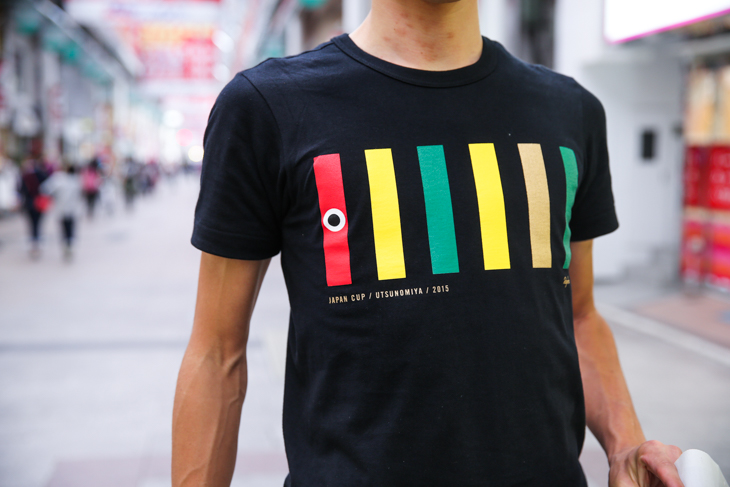 宇都宮の郷土玩具「きぶな」にインスピレーションを得てデザインされたオリジナルTシャツ