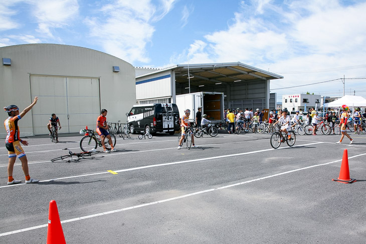 大星山HC JプロツアーのVICTOIRE広島による自転車教室も開かれた