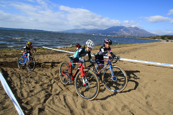 今井美穂(CycleClub.jp)と武田和佳(Liv)のバトル