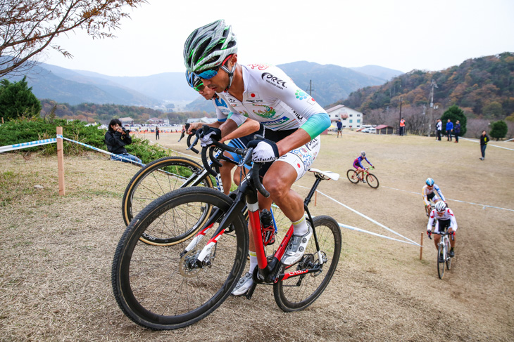 C1 先頭を走る武井亨介(FORZA)