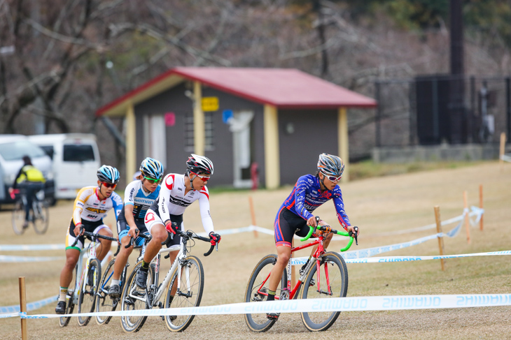 C1 先頭に出る竹内遼(WESTBERG/ProRide)