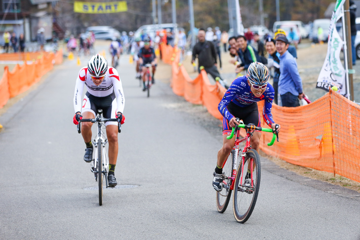 C1 3位争いスプリントを制した竹内遼(WESTBERG/ProRide)
