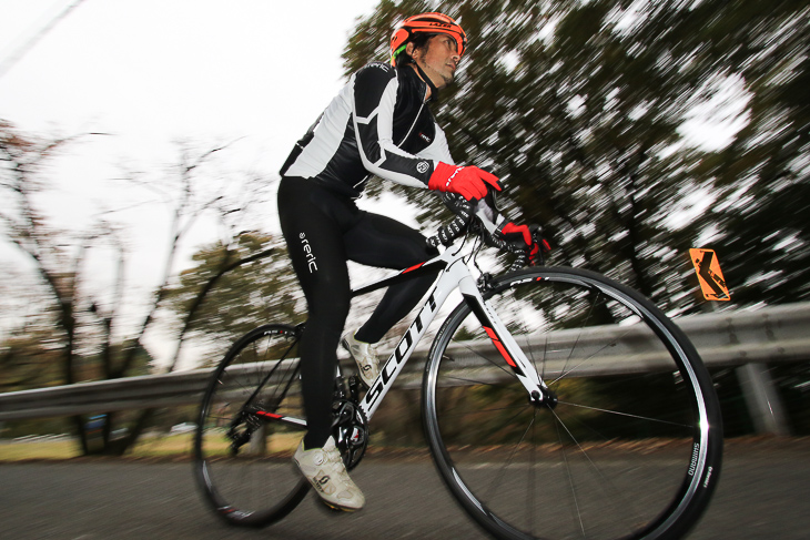 「持って軽い、乗って軽い、登って軽いと三拍子揃った1台」鈴木卓史(スポーツバイクファクトリー北浦和スズキ)