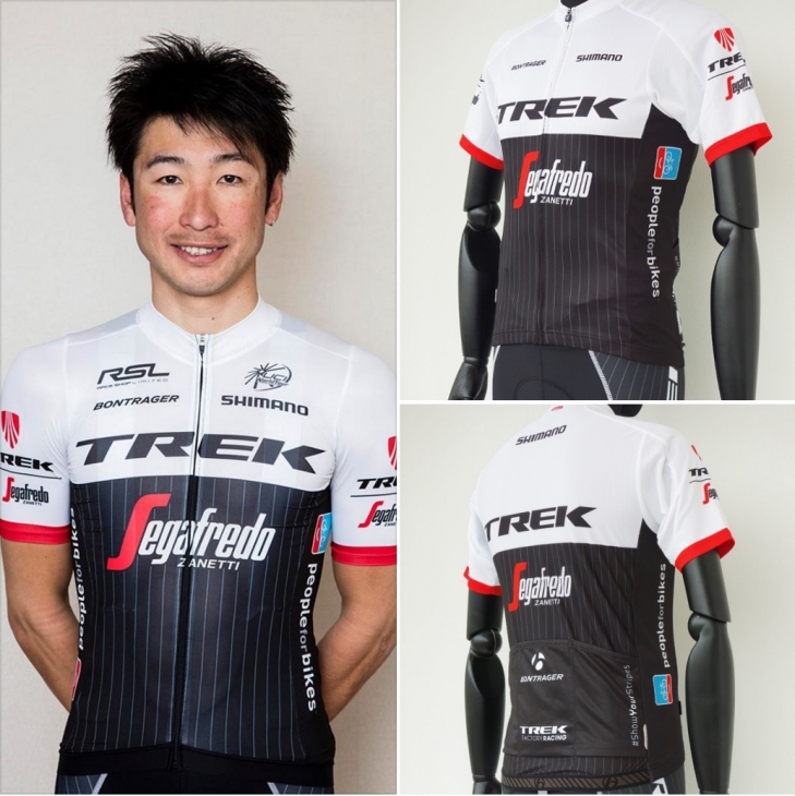 選手たちが着用するジャージとほぼ同じデザインのレプリカジャージ(右)。別府史之が着用しているのはRSLシリーズ