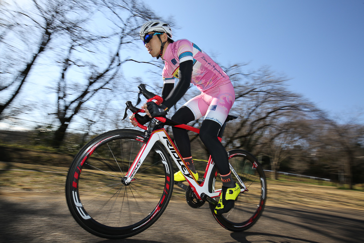 「絶妙なウィップによる推進力と路面追従性が魅力のレース向けエアロロード」 寺西剛(シミズサイクル サイクルスポーツ本館)