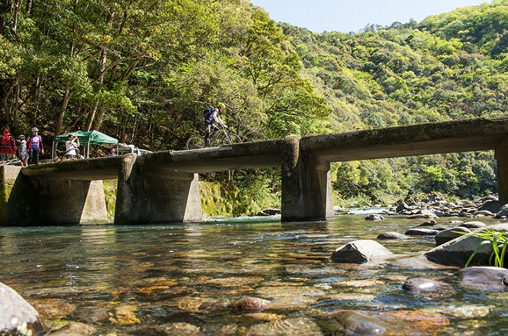 ここに来たなら沈下橋!四万十川流域ならではを体験できる!