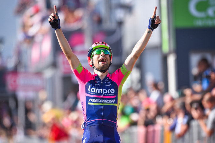 独走勝利を飾ったディエゴ・ウリッシ(イタリア、ランプレ・メリダ)