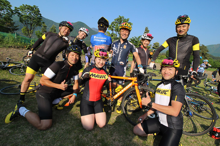 お揃いのジャージで決めたチームマヴィック&大人の自転車部の河口まなぶさん