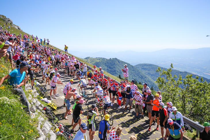 超級山岳グランコロンビエ峠を登るヤルリンソン・パンタノ(コロンビア、IAMサイクリング)ら