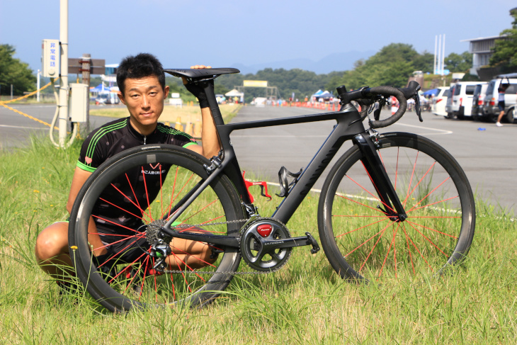 雑賀大輔さん(雑なネコ家族)キャニオン AEROAD CF SLX