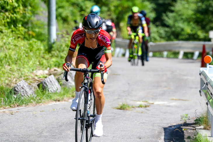 ラスト1.5kmで増田成幸(宇都宮ブリッツェン)がアタック