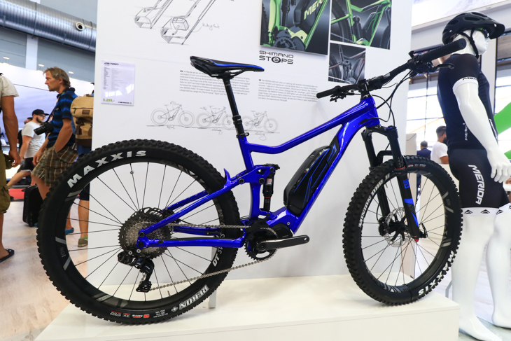 シマノのE-Bikeシステム「STePS」&デオーレXT Di2を搭載したメリダのE-Bike