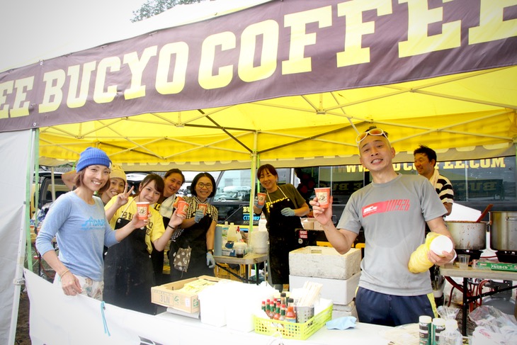 東海に欠かせないBUCYO COFFEE。フル回転でサービス!