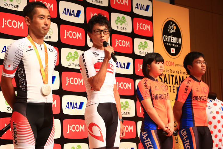 全日本チャンピオンの初山翔(ブリヂストンアンカー)らが挨拶
