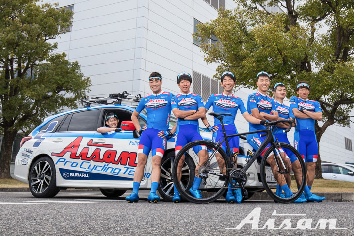 2017年メンバー チームカーは SUBARU LEVORG 2.0GT-S iSight(富士重工業株式会社)