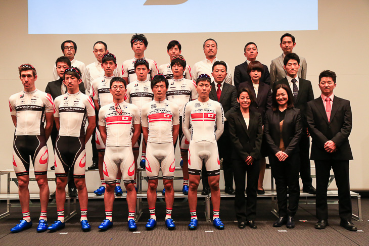 ブリヂストンサイクル2017年レーシングチーム&サポート選手プレゼンテーション