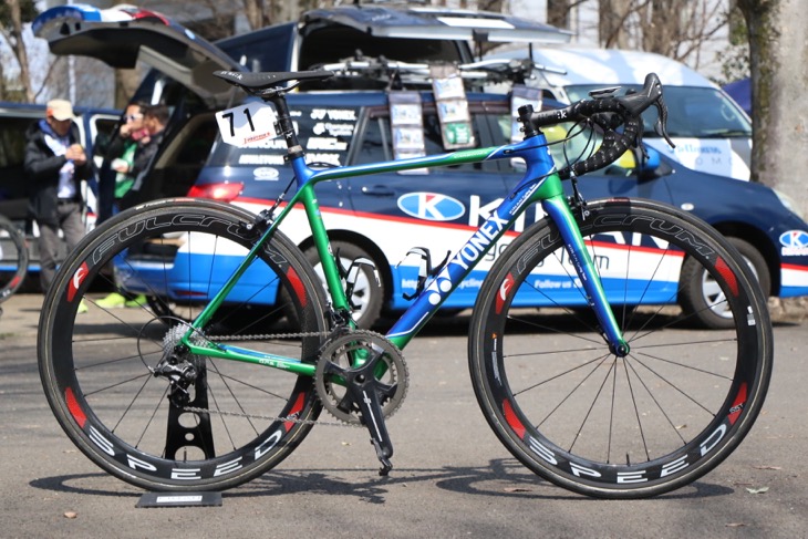 野中竜馬(キナンサイクリングチーム)のヨネックス CARBONEX HR