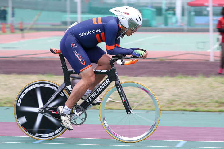 個人追い抜き4kmT1 優勝の手嶋豊(関西大学)5分07秒71