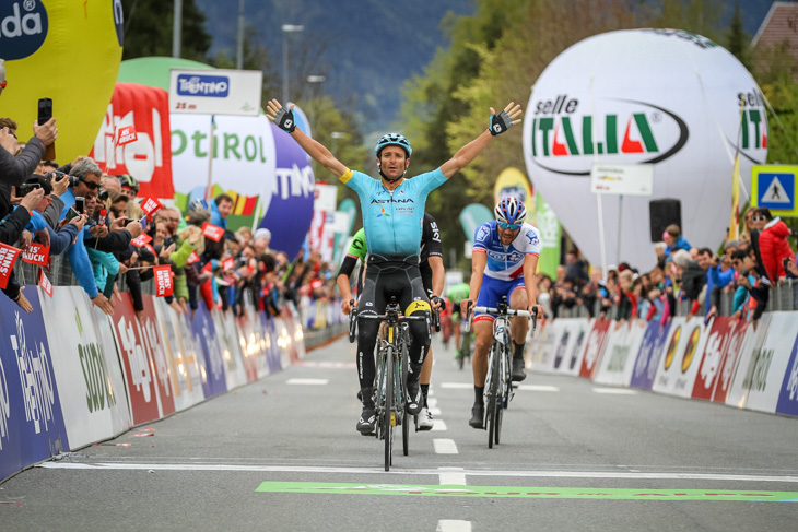 ツアー・オブ・アルプス初日に優勝したミケーレ・スカルポーニ(イタリア、アスタナ)