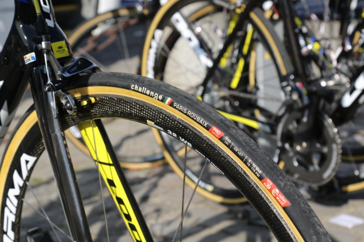 フォルトゥネオ・ヴァイタルコンセプトがパリ~ルーベにてチャレンジのParis-Roubaixを使用