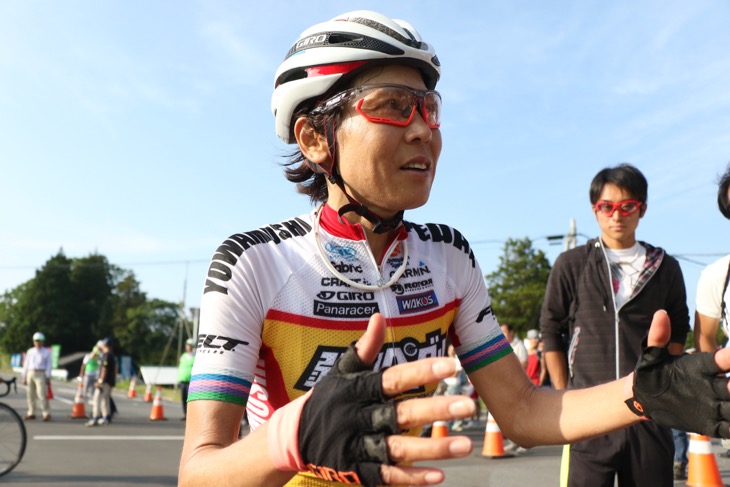 レースを振り返る唐見実世子(弱虫ペダルサイクリングチーム)