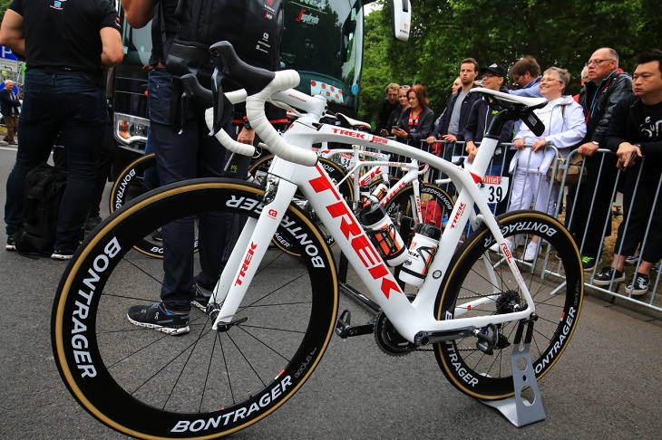 ノーマルステムをセットしたアイマル・スベルディア(スペイン、トレック・セガフード)のMadone