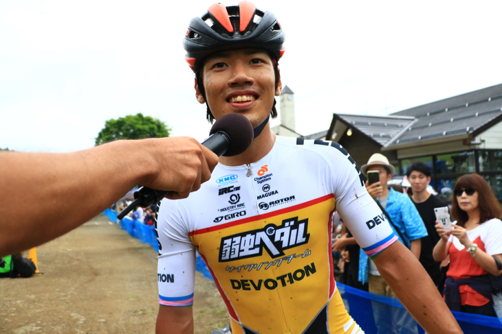 エリート初年度で3位表彰台に上がった前田公平(弱虫ペダルサイクリングチーム)