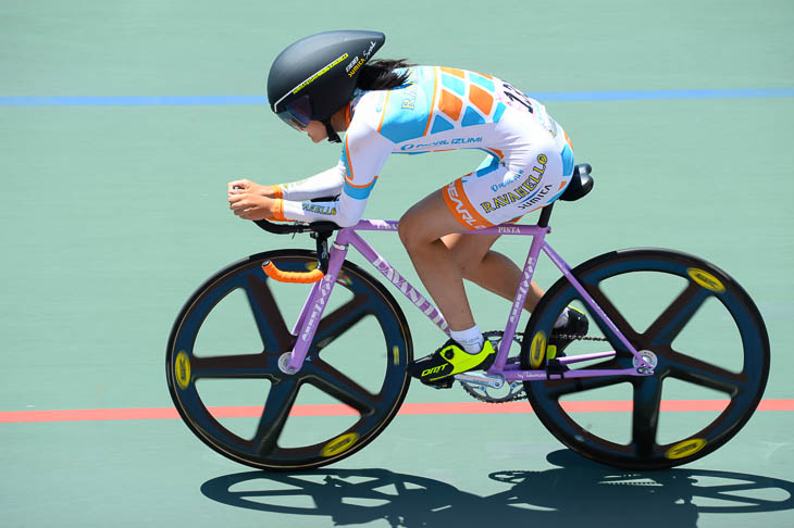 女子ジュニア2kmインディヴィデュアル・パーシュート優勝 阿部セラ(スミタ・エイダイ・ラバネロ・パールイズミ)2分57秒391