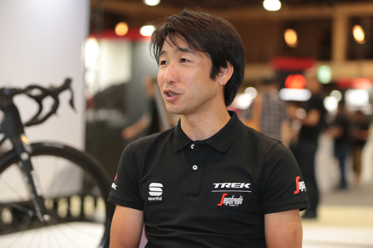 トレックワールドのために一時帰国した別府史之(トレック・セガフレード)。スケジュールの合間を縫って話を聞いた