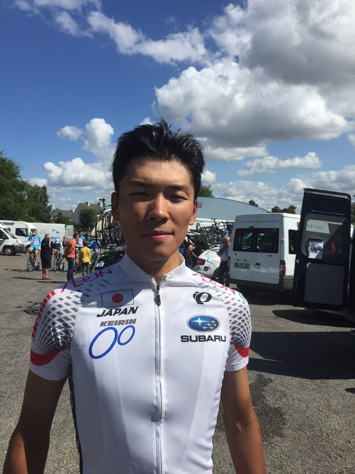 レース直後に風格を漂わせながら佇む小野寺玲(宇都宮ブリッツェン)