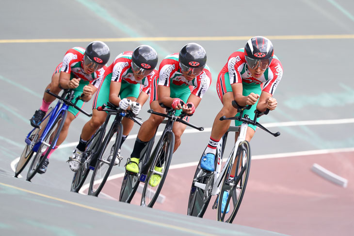 男子4kmチームパーシュート 1位 富山県(近谷、大浦、南儀、林)4分21秒008