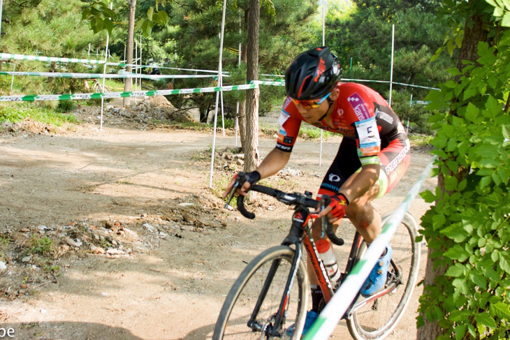 19位に入った小坂光(宇都宮ブリッツエンシクロクロスチーム)