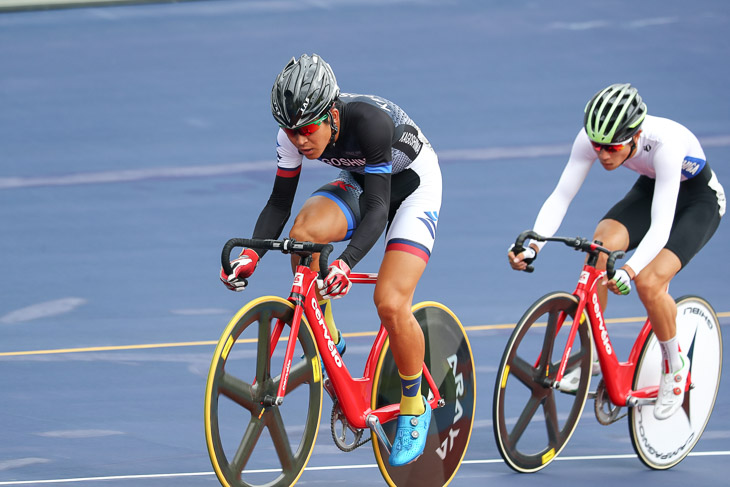 成年男子ポイントレース決勝 優勝した冨尾大地 鹿児島(鹿屋体大)