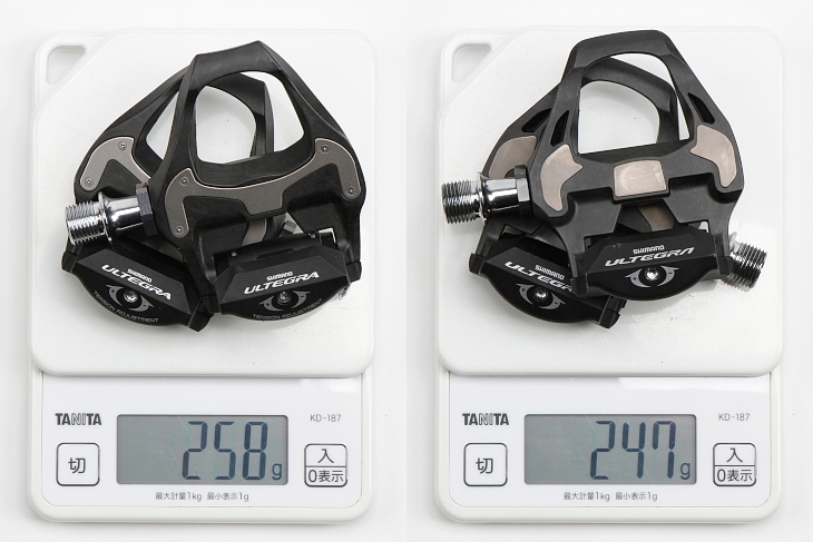 新旧の重量比較。PD-6800(左)258g、PD-R8000(右)247g